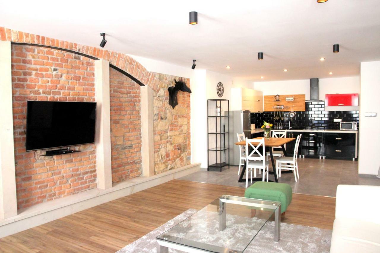 Loft Centrum 주토리야 외부 사진